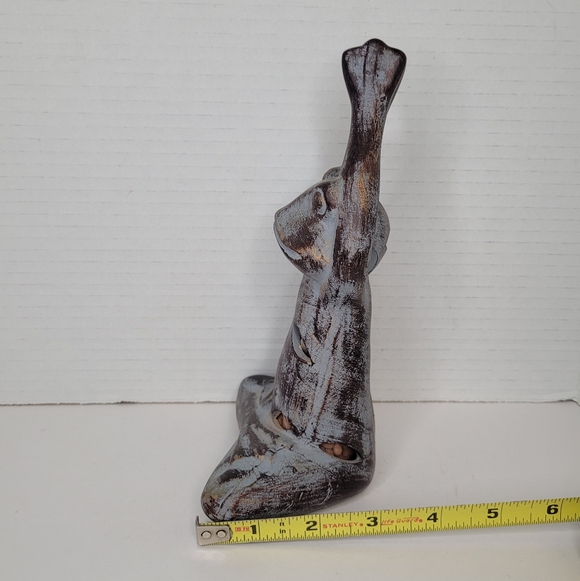 Yoga Frog Stretching Ceramic Statue Potpourri Scent Holder - Picture 7 of 9